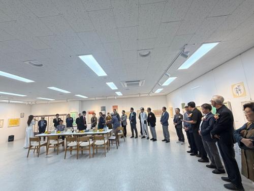 예술인 관련 사진 12