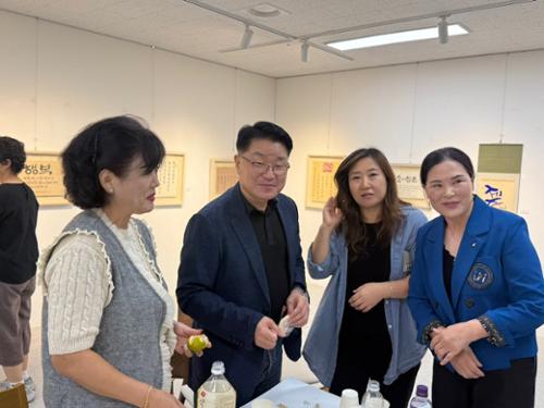 예술인 관련 사진 21